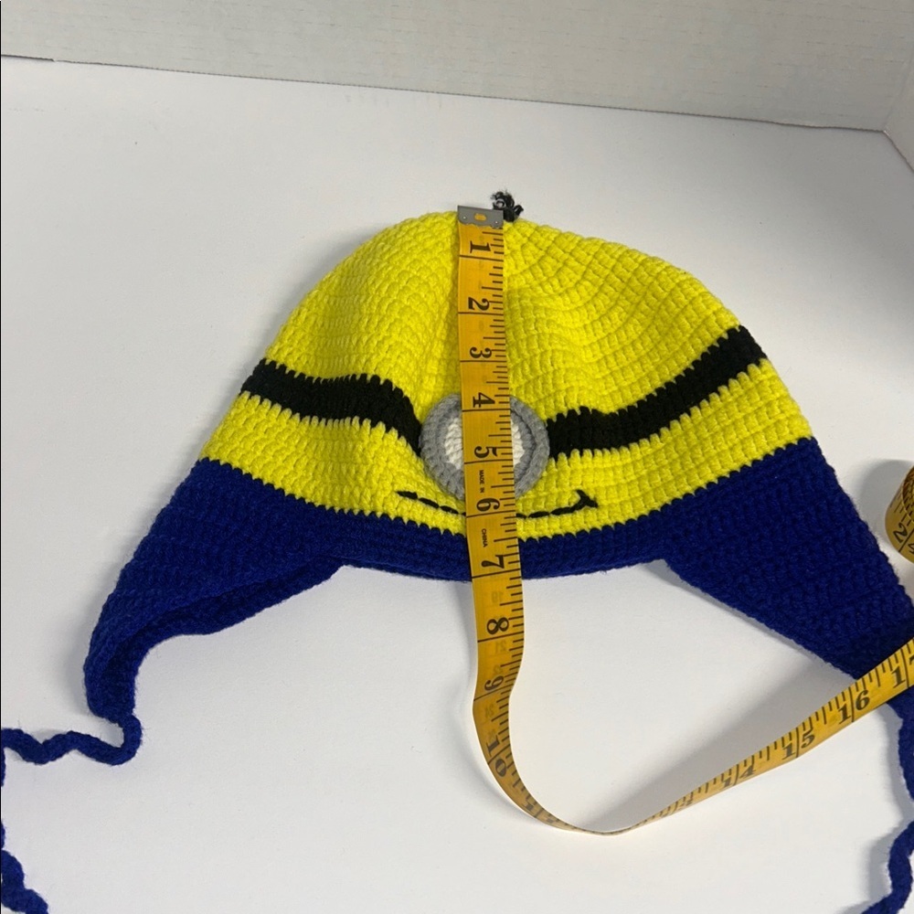Kids Fun Crochet Hat with Yellow and Blue Design - Picture 4 of 4
